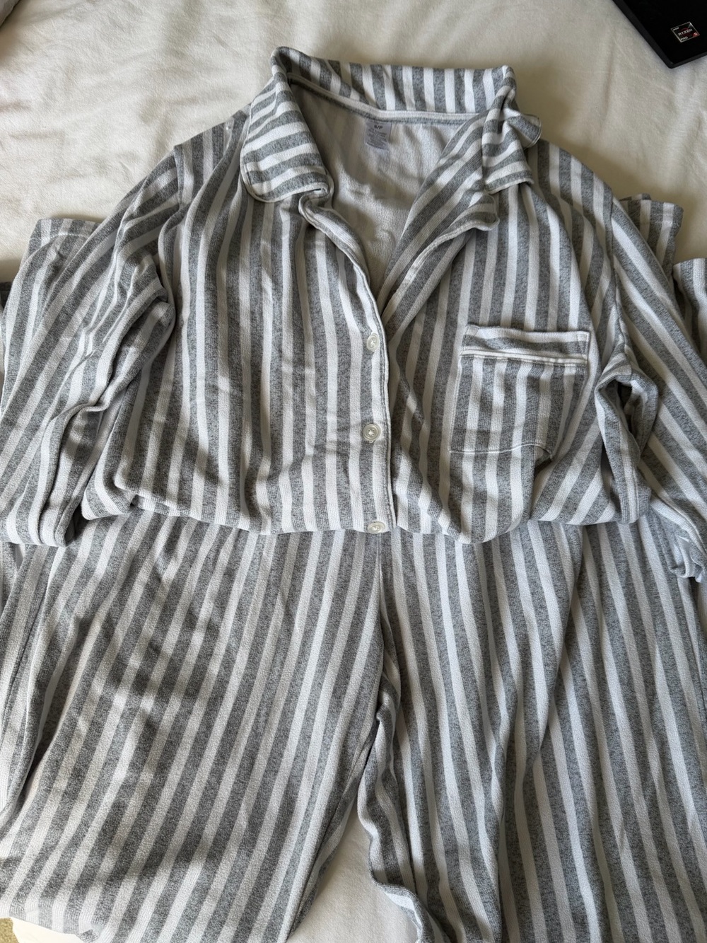 💗5 for $15💗 Size Small Striped Two-Piece Pyjama Set in Gray and White